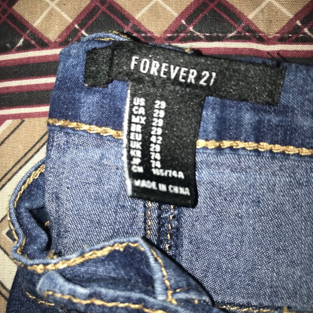 Forever21 Classic Jeans - Picture 3 of 3